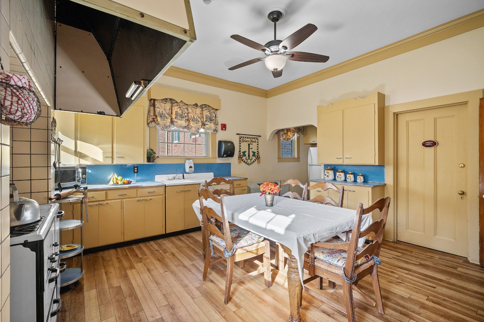 FCMN_AL_Country Kitchen_012